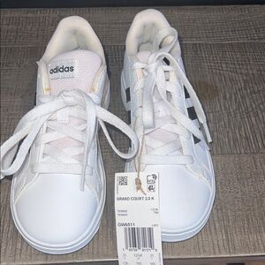 NWT Adidas Kids Grand Court 2.0 K White and Black Sneakers